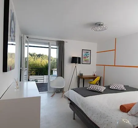 Bed & Breakfast Mise En Scene Aumelas