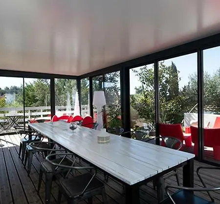 Mise En Scene Bed & Breakfast 3*