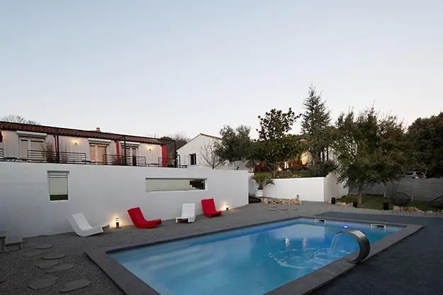 Mise En Scene Bed and Breakfast 4*