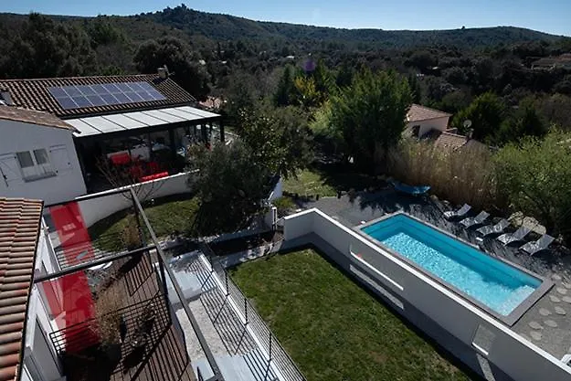 Bed and Breakfast Mise En Scene Aumelas